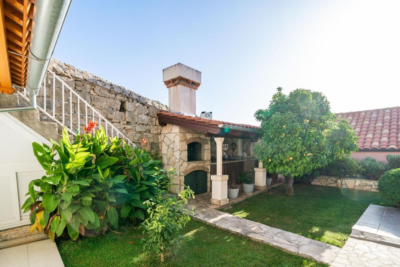 קאבטאט Villa Vista Old Town מראה חיצוני תמונה