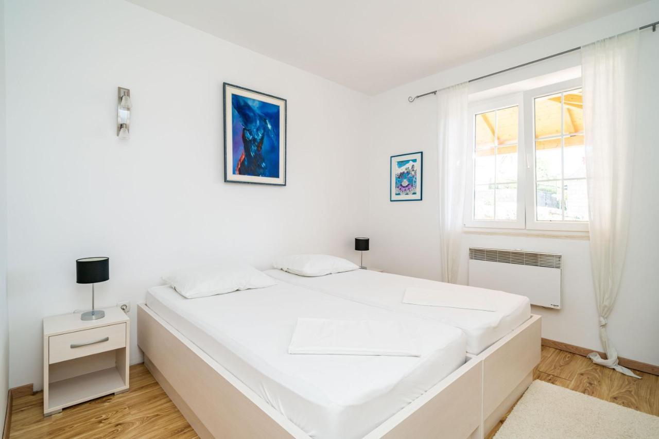 קאבטאט Villa Vista Old Town מראה חיצוני תמונה